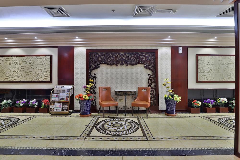 דובאי Palette Phoenix Hotel מראה חיצוני תמונה