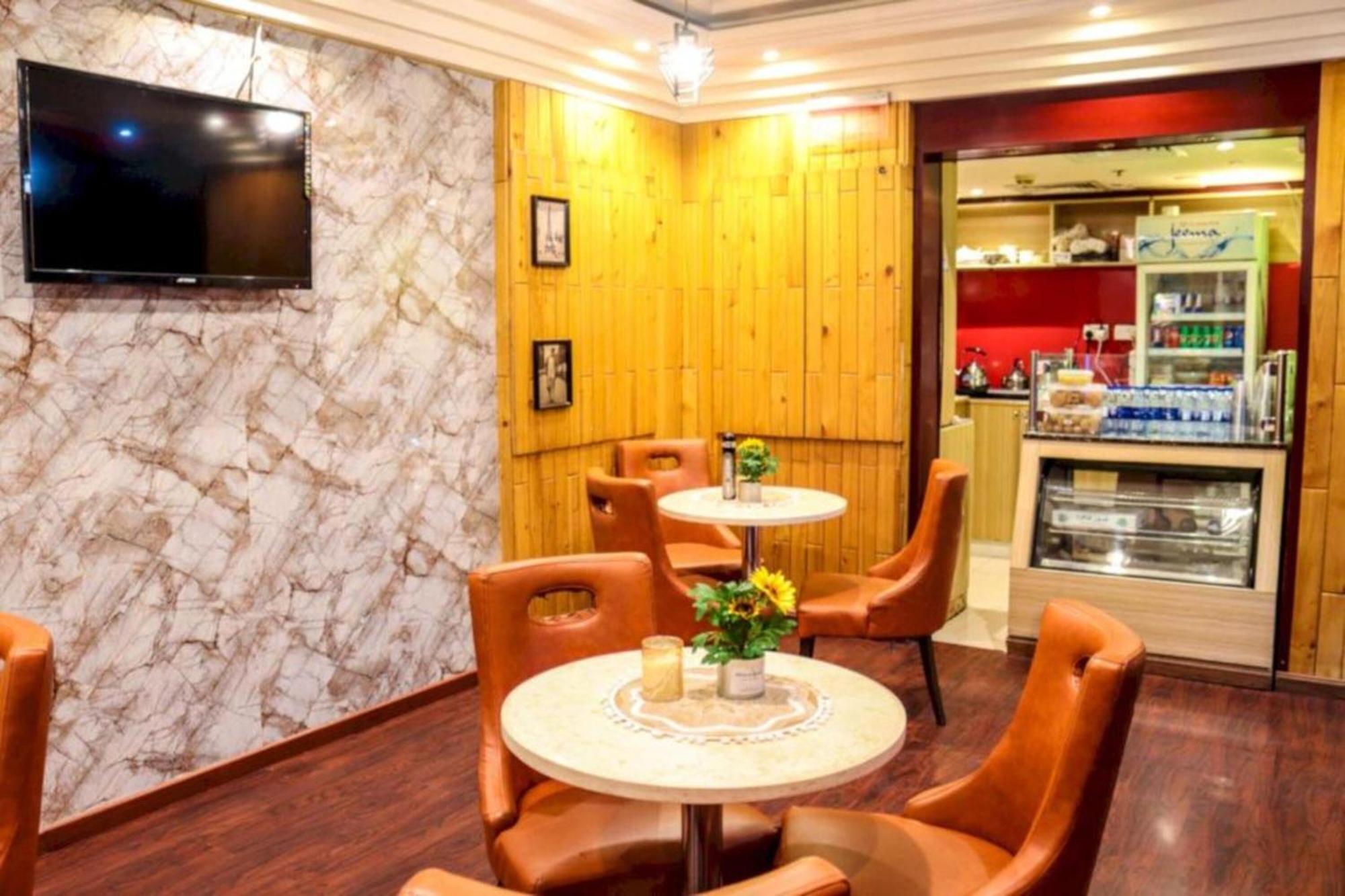 דובאי Palette Phoenix Hotel מראה חיצוני תמונה