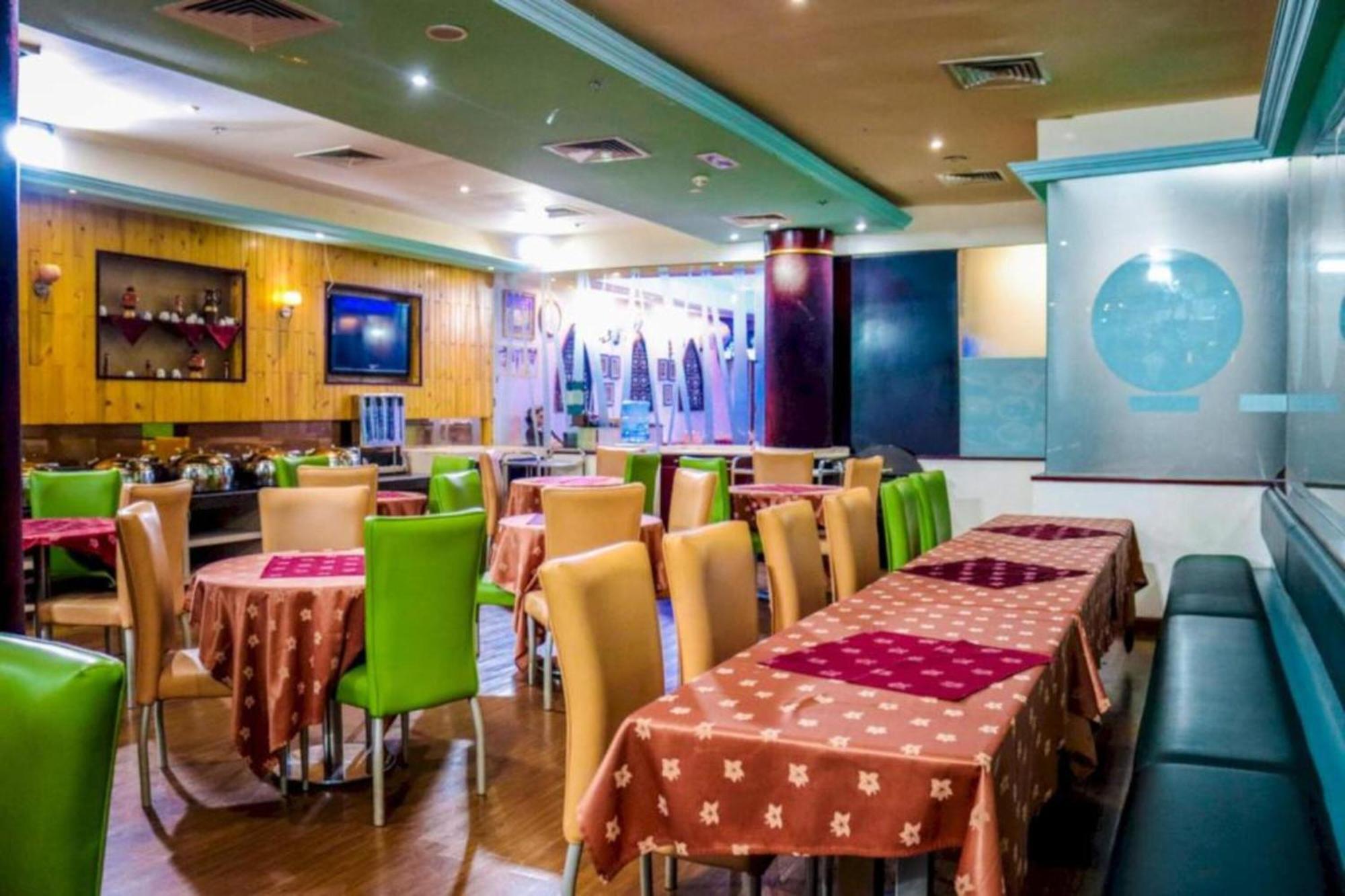 דובאי Palette Phoenix Hotel מראה חיצוני תמונה