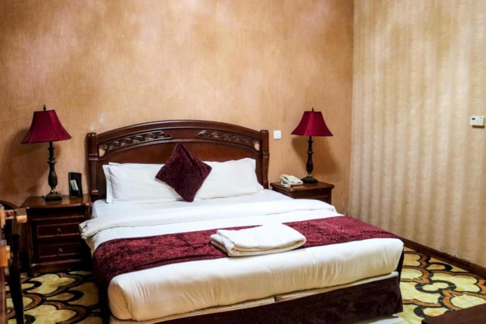 דובאי Palette Phoenix Hotel מראה חיצוני תמונה