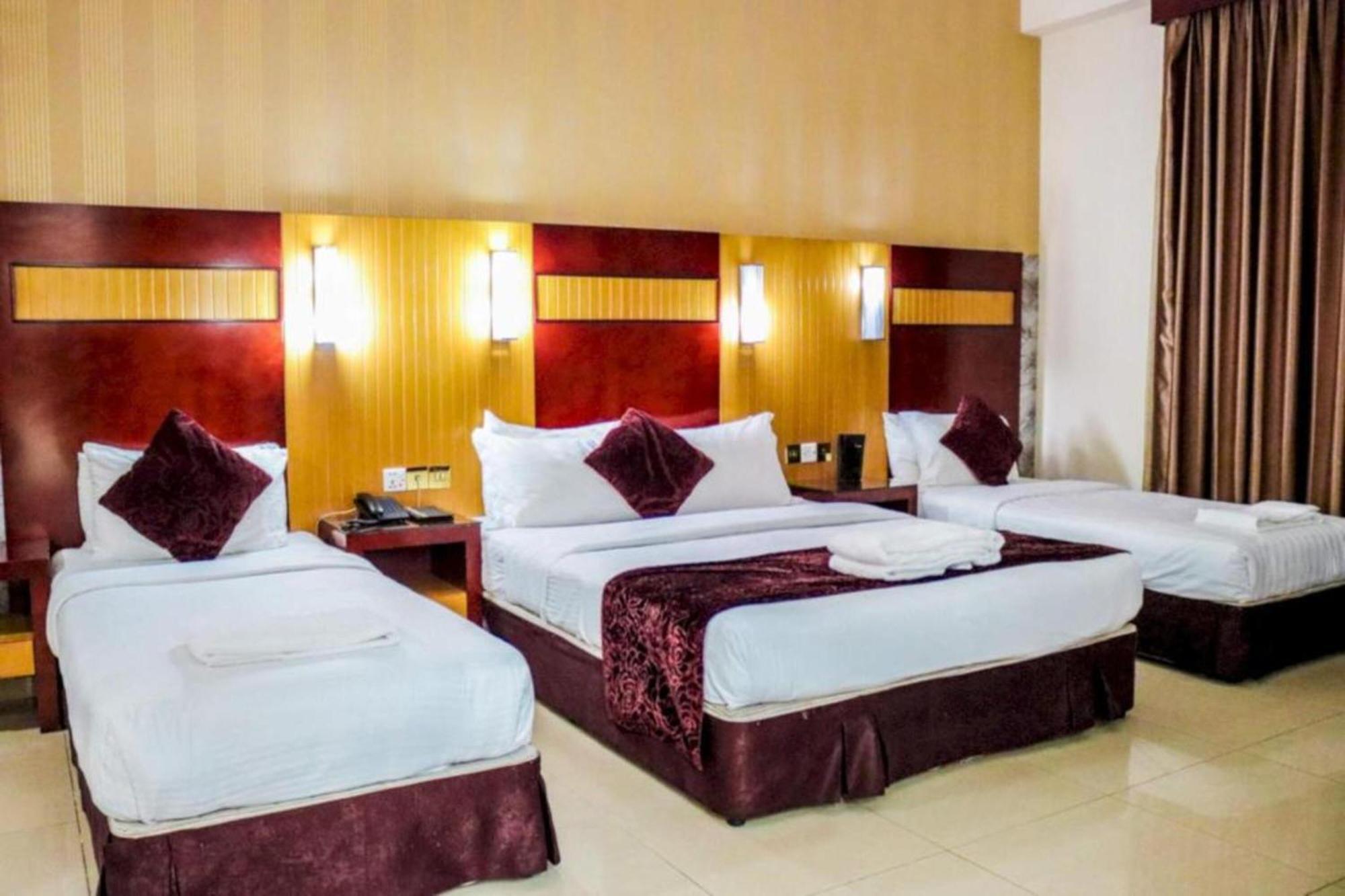 דובאי Palette Phoenix Hotel מראה חיצוני תמונה