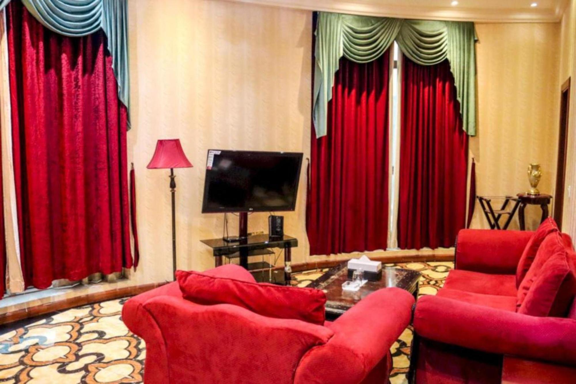 דובאי Palette Phoenix Hotel מראה חיצוני תמונה