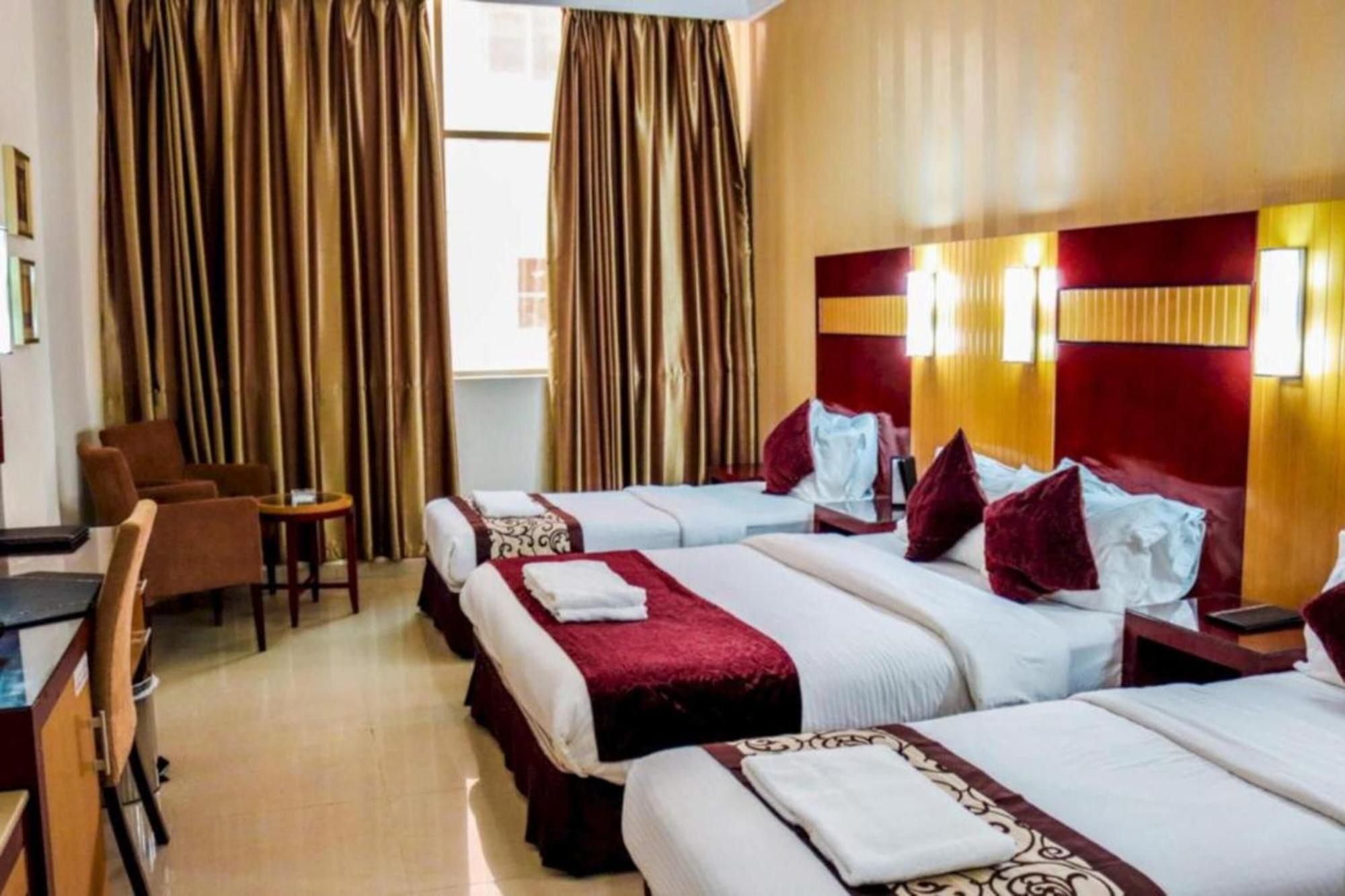 דובאי Palette Phoenix Hotel מראה חיצוני תמונה