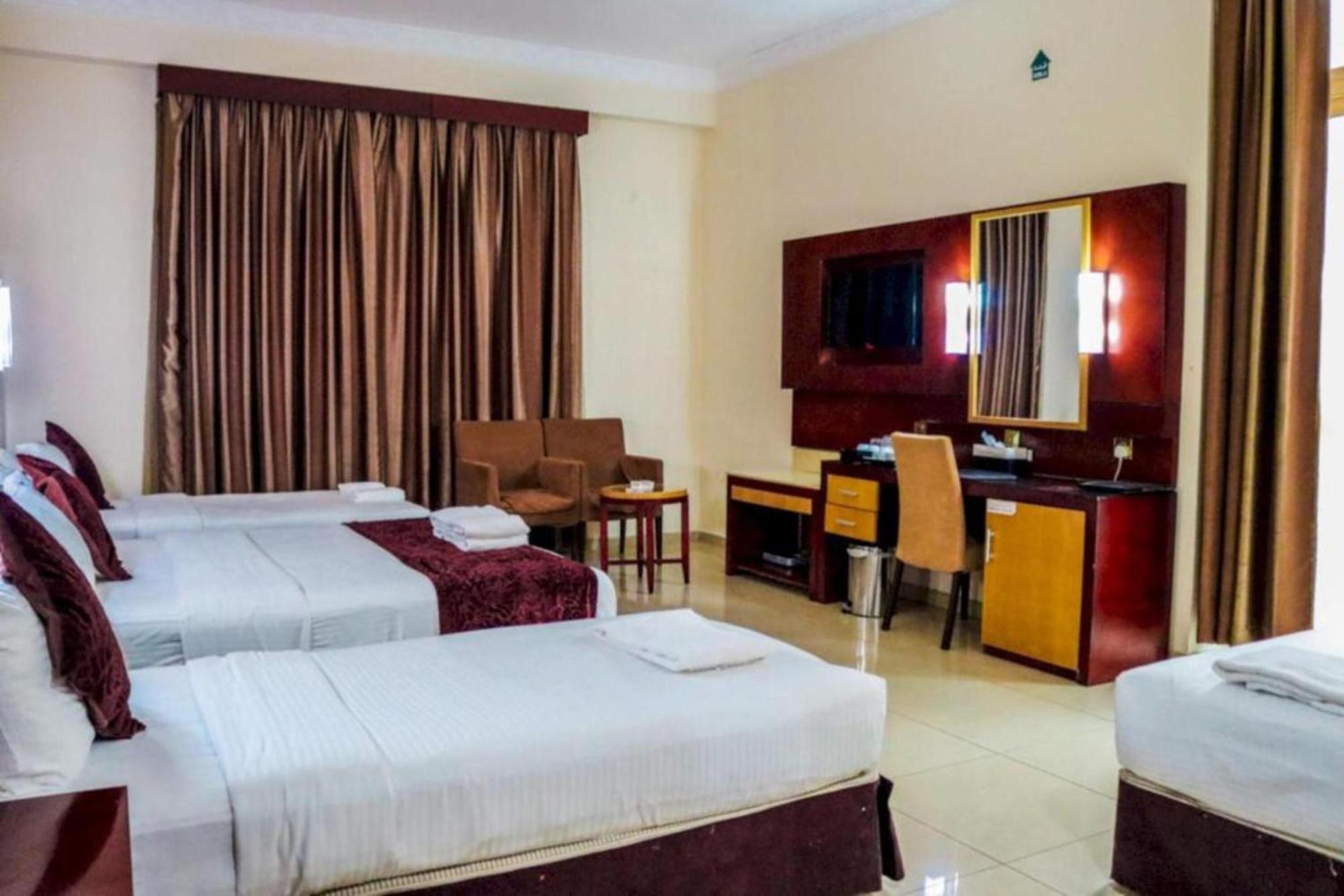 דובאי Palette Phoenix Hotel מראה חיצוני תמונה