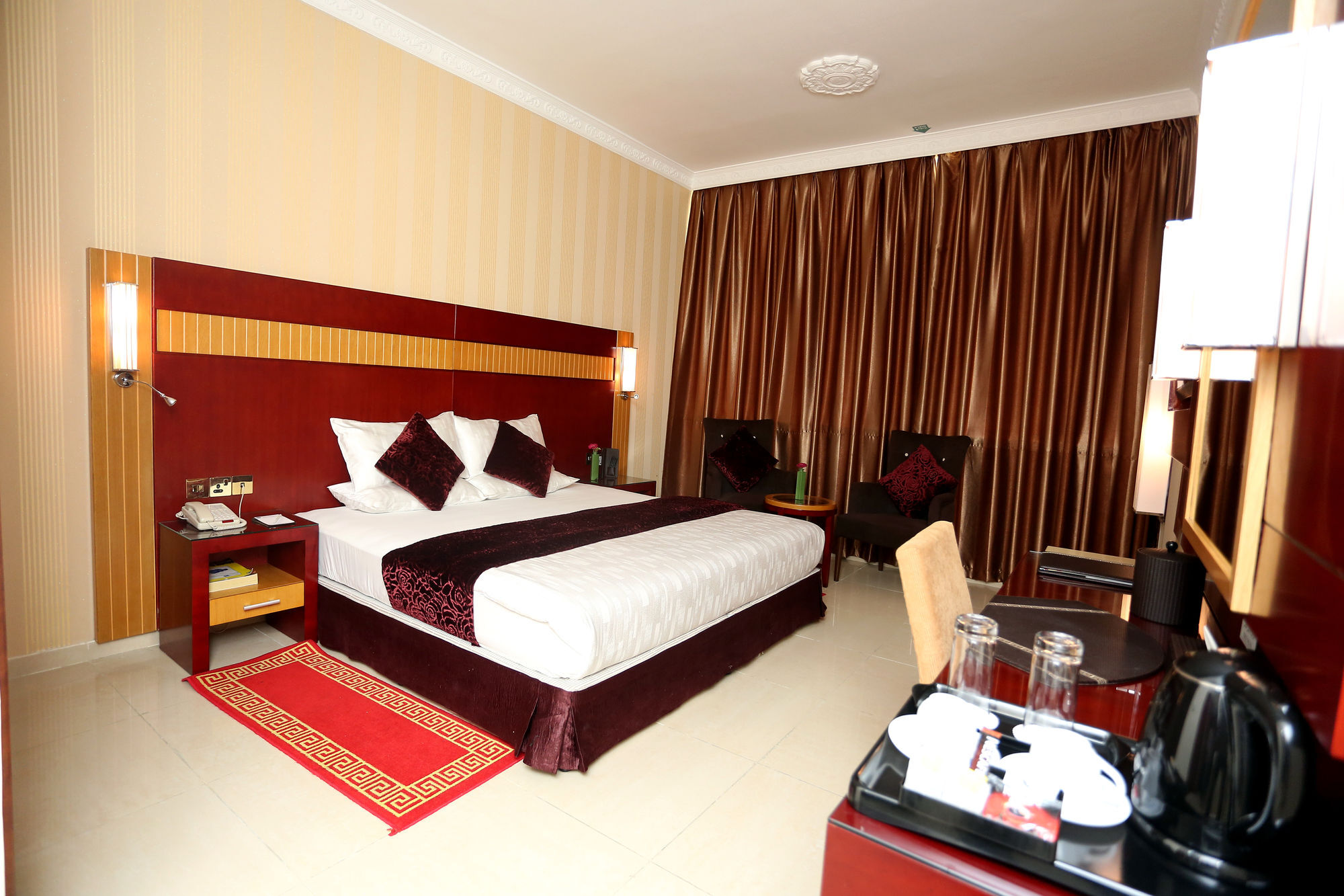 דובאי Palette Phoenix Hotel מראה חיצוני תמונה