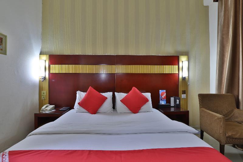 דובאי Palette Phoenix Hotel מראה חיצוני תמונה